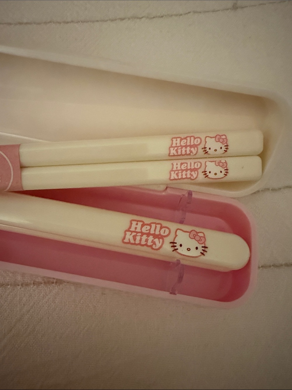 Hello Kitty Utensils Set - Picture 3 of 3